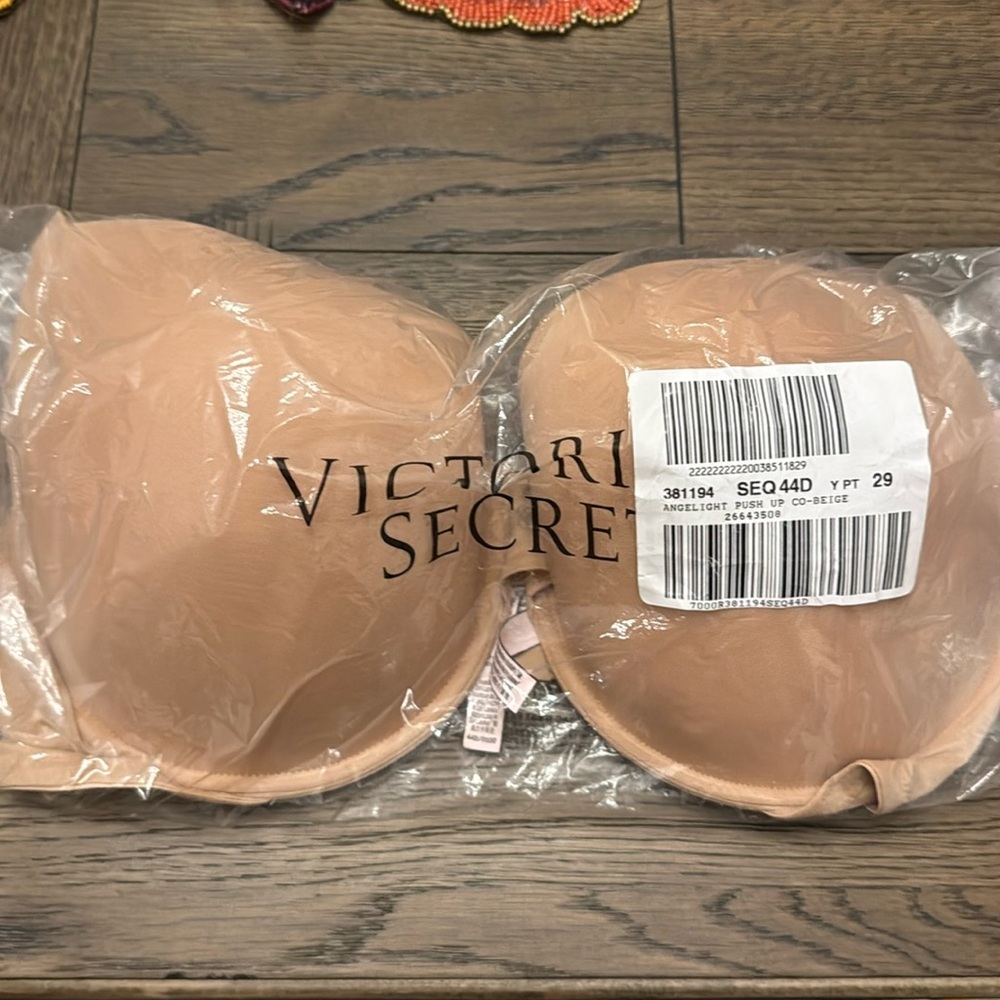Victoria Secret Angelight Push Up bra